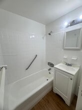 702 NE 8th Ave in Delray Beach, FL - Building Photo - Building Photo