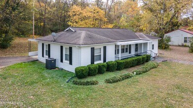 6520 Jackie Ln in Knoxville, TN - Building Photo - Building Photo