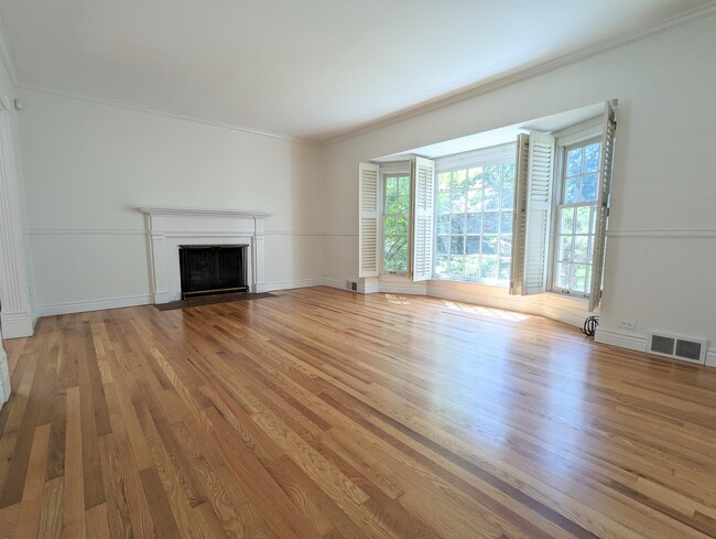 313 Ridge Rd in Kenilworth, IL - Building Photo - Building Photo