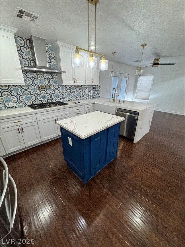 property at 8109 Sienna Hollow Ct