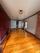 507 Chestnut St, Unit apt. 1 in Dubuque, IA - Building Photo - Building Photo