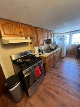 28A Cherry St, Unit 2 in Somerville, MA - Building Photo - Building Photo