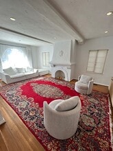 8673 W Olympic Blvd, Unit 8673 in Los Angeles, CA - Building Photo - Building Photo