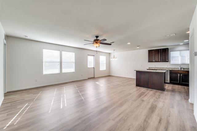 1717 Christopher Creek Dr in Little Elm, TX - Building Photo - Building Photo