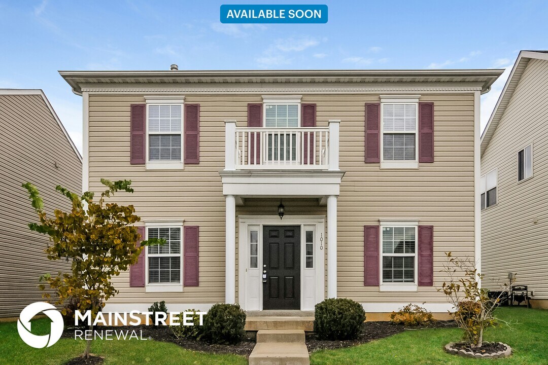 1010 Glengarry Dr in Wentzville, MO - Foto de edificio