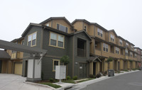 6099 Old Quarry Loop in Oakland, CA - Building Photo - Building Photo