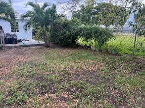 6340 NW 21st Ave in Miami, FL - Building Photo - Building Photo