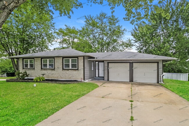 property at 1316 Cave Springs Estate Dr