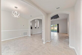 565 Rembrandt St SE in Palm Bay, FL - Building Photo - Building Photo
