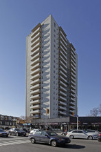 Harbourview Apartments in Mississauga, ON - Building Photo - Building Photo