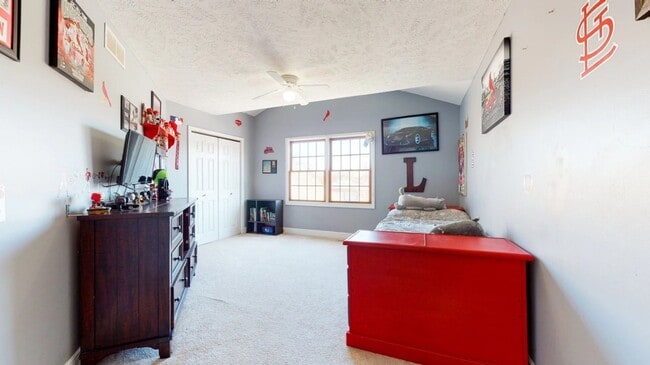property at 14 Kleggstone Cir