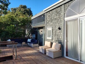 469 Sherman Ave in Los Angeles, CA - Building Photo - Building Photo