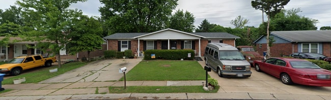 831 Tilbury Dr