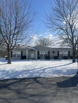 12 Ray Dr in Denver, PA - Building Photo