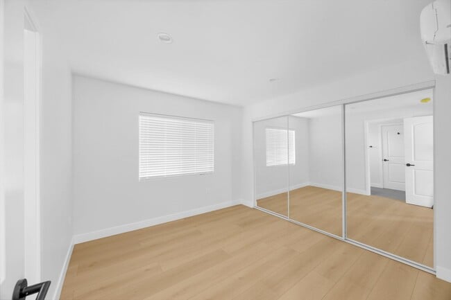 1603 Vuelta Grande Ave in Long Beach, CA - Building Photo - Building Photo