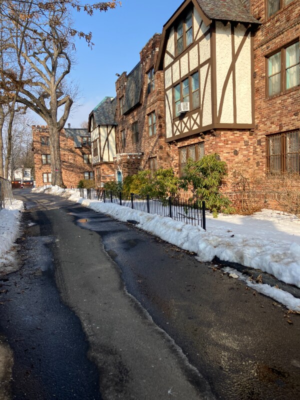 16 Townley St, Unit D3 in Hartford, CT - Foto de edificio - Building Photo