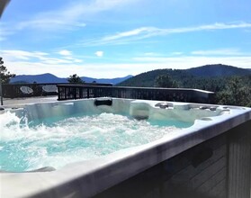 33254 Bergen Mountain Rd, Unit Upper in Evergreen, CO - Building Photo - Building Photo