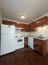 321 Chestnut St in Hickman, NE - Building Photo - Building Photo