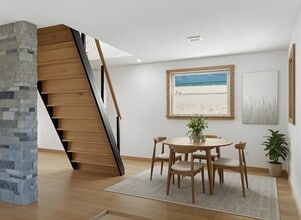 999 Salmon Creek Rd in Lansing, NY - Foto de edificio - Building Photo