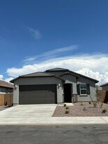 32303 Tynley Grace Pl in San Tan Valley, AZ - Building Photo