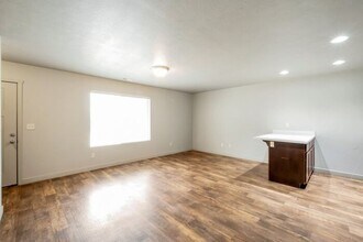 732 E 150 North St in Vineyard, UT - Building Photo - Building Photo