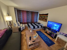 1301 20th St NW, Unit 10007 in Washington, DC - Building Photo