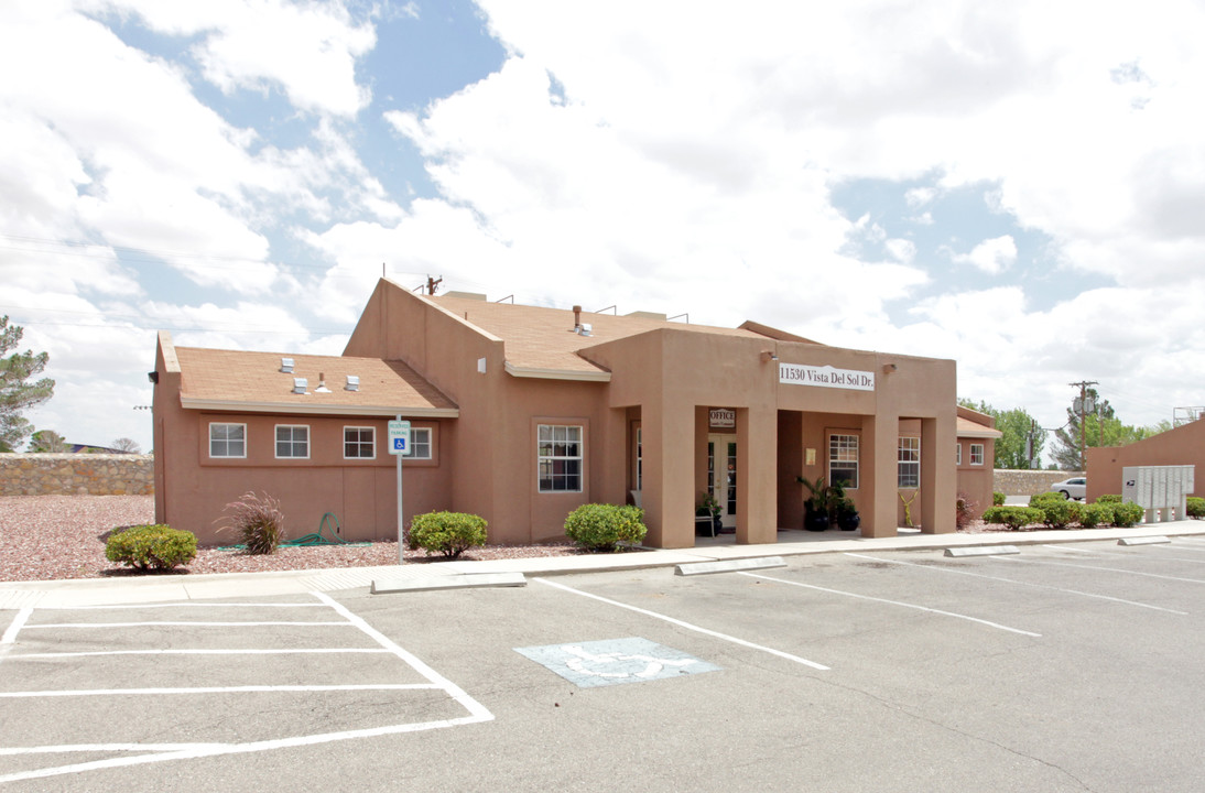 Parkside Senior Community in El Paso, TX - Building Photo