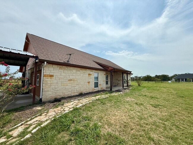 144 CR 151 in Riesel, TX - Building Photo - Building Photo
