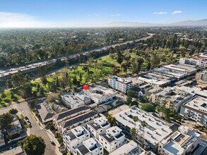 4918 1/2 Tujunga Ave, Unit 2 in North Hollywood, CA - Building Photo - Building Photo