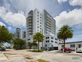 60 NW 37th Ave in Miami, FL - Building Photo