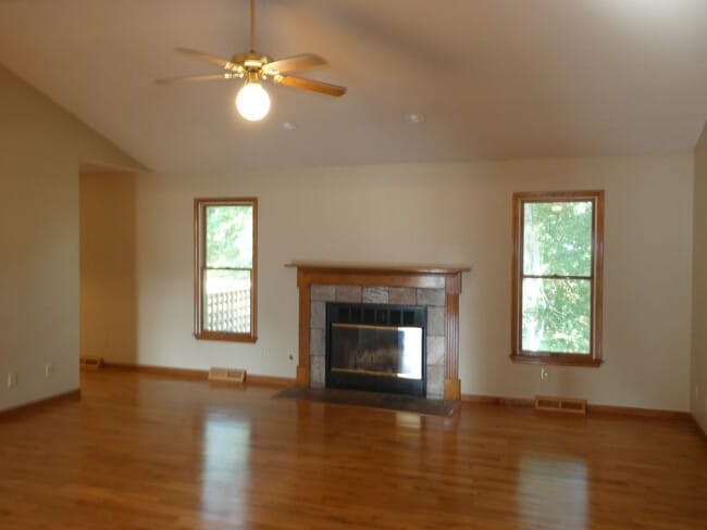 3906 Cameron in Columbia, MO - Building Photo - Building Photo