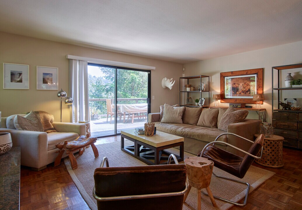 17436 Summit Ave in Guerneville, CA - Building Photo