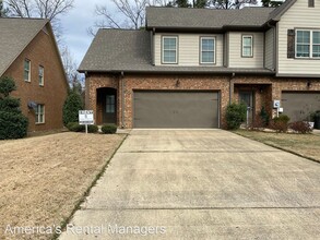 350 Gowins Dr in Gardendale, AL - Foto de edificio - Building Photo