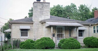 216 S College Ave in Muncie, IN - Building Photo