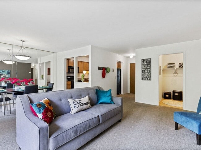 Franklin River Apartments