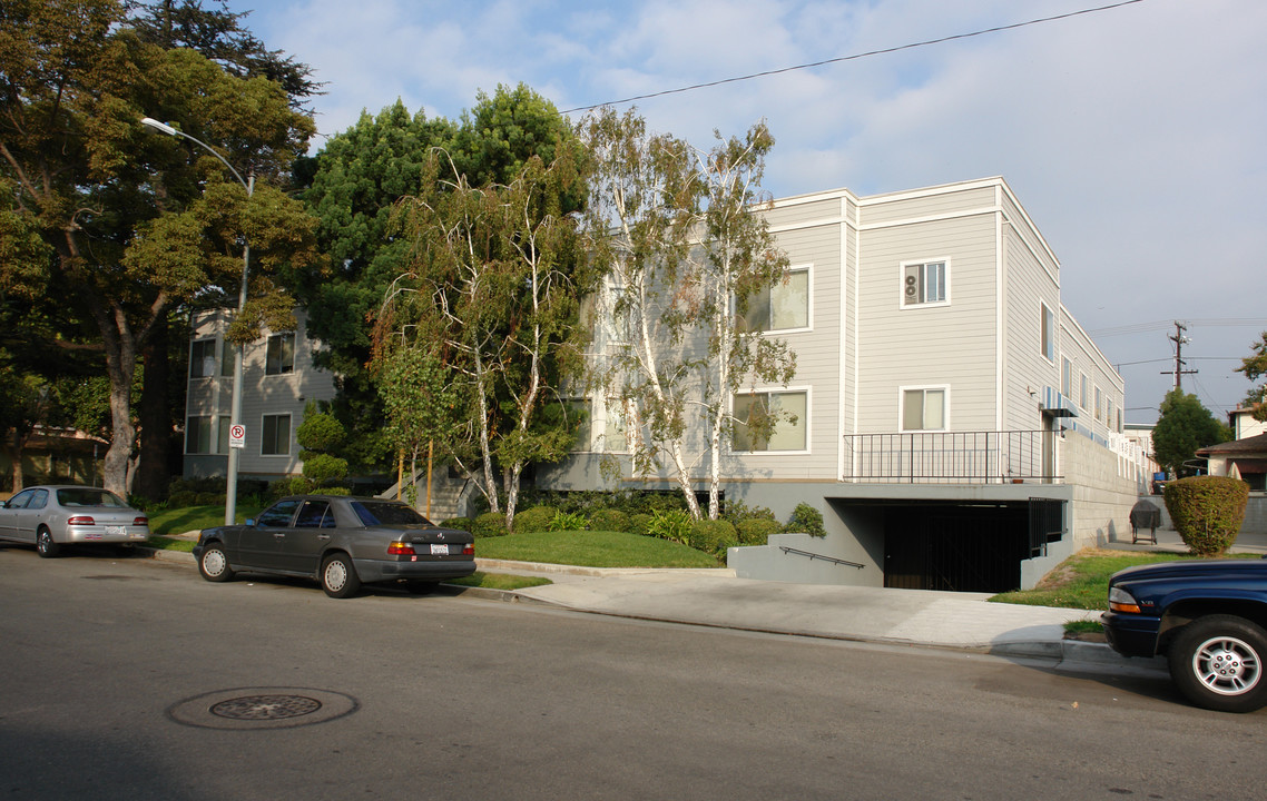 1040 San Rafael Ave in Glendale, CA - Building Photo