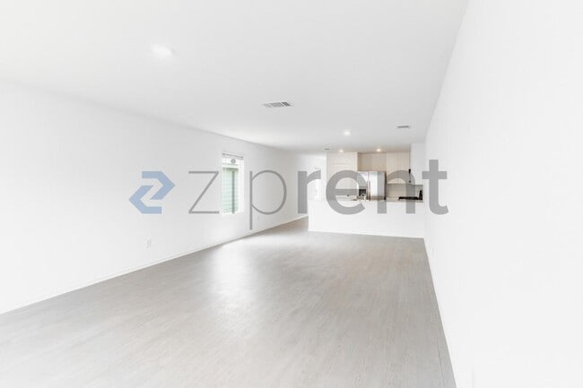 208 Skyfire St in Hutto, TX - Building Photo - Building Photo