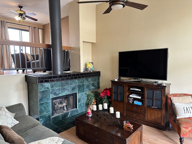 1455 Summit Dr in Chula Vista, CA - Building Photo - Building Photo