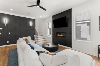 556 Rankin St NE in Atlanta, GA - Building Photo - Building Photo