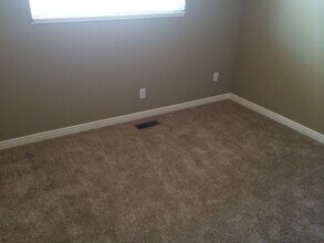 3242 W Scotch Pne Ln in West Jordan, UT - Building Photo - Building Photo