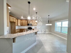 14 E Loveland Loop in Farmington, AR - Building Photo - Building Photo