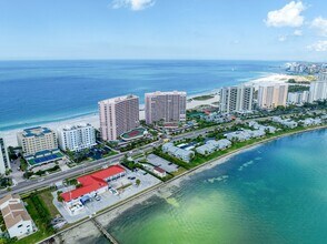1351 Gulf Blvd in Clearwater, FL - Building Photo - Building Photo