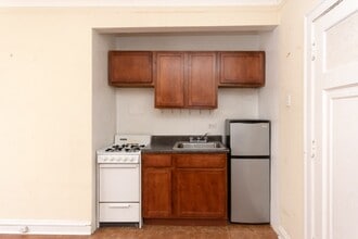 4542 N Damen Ave, Unit A03C in Chicago, IL - Building Photo - Building Photo