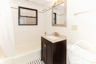 1644 W Sherwin Ave in Chicago, IL - Building Photo - Building Photo