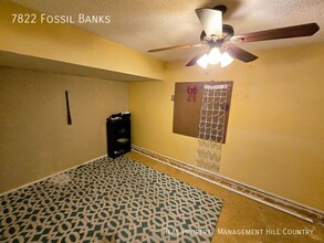 7822 Fossil Banks in San Antonio, TX - Building Photo - Building Photo