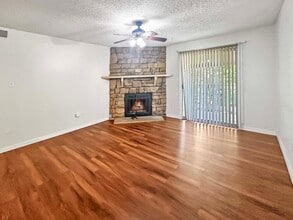 4400 S Quebec St in Denver, CO - Building Photo - Building Photo