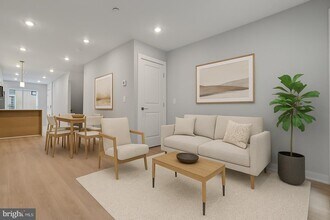 1432 Ogden St in Philadelphia, PA - Foto de edificio - Building Photo