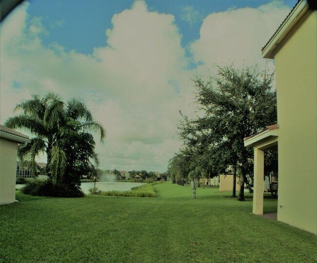 8887 Chestnut Ridge Way in Boynton Beach, FL - Building Photo - Building Photo