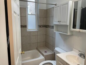 4287 Mantua Ave, Unit 2nd floor in Philadelphia, PA - Building Photo - Building Photo