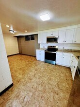 3201 Springe St in Nice, CA - Foto de edificio - Building Photo